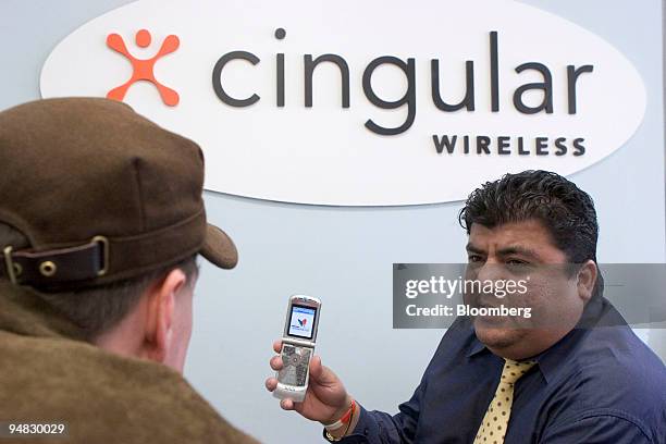 Cingular Cingular Wireless Llc Photos and Premium High Res Pictures - Getty Images