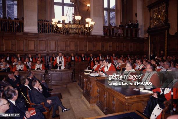 Le ministre de la Justice Albin Chalandon assiste à l'audience solennelle de rentrée des cours d'appel et de Cassation le 6 janvier 1988 à Paris,...