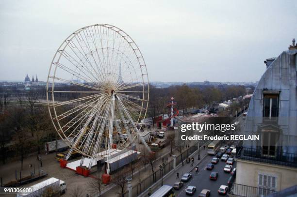 Fête foraine dans le jardin des Tuileries à Paris, France.