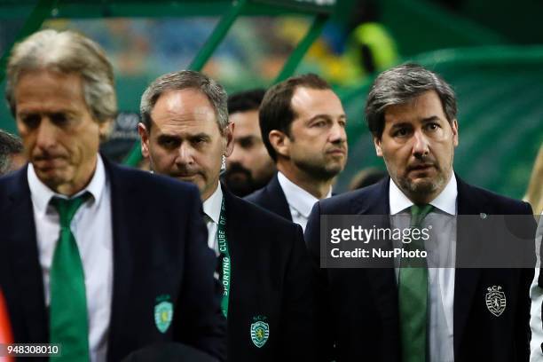 Sporting's coach Jorge Jesus arrives next to Sporting's chairman Bruno de Carvalho during the Portuguese Cup football match between Sporting CP and...