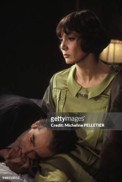 Pierre Arditi et Sabine Azéma lors du tournage du film 'Mélo' réalisé par Alain Resnais en janvier 1986 en France.