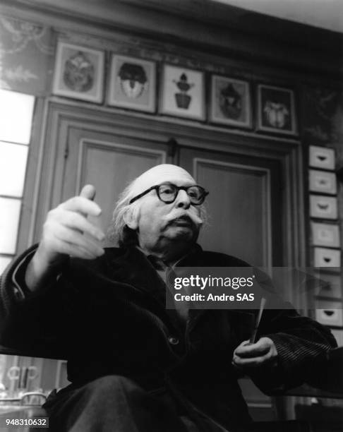 Fr Rostand 119 Jean Rostand Stock Photos, High-Res Pictures, and Images - Getty Images