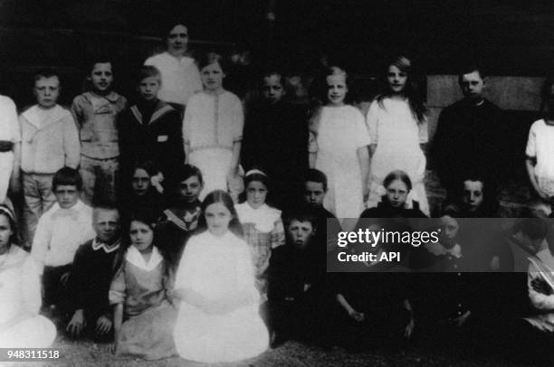 Photographie de classe, l'actrice séudoise Greta Garbo enfant.