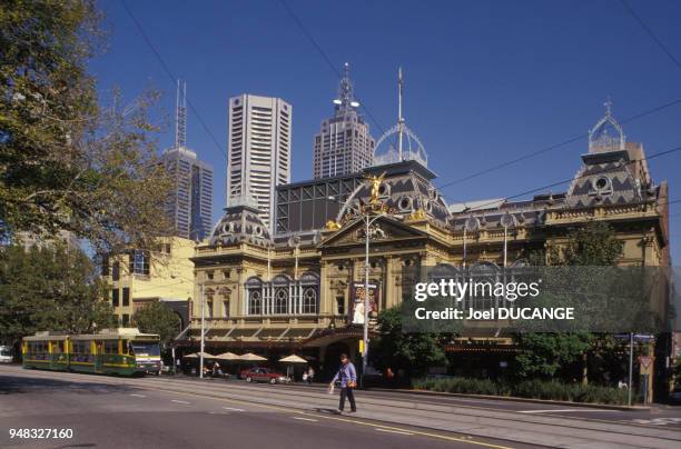 Façade du Queen's Theatre de Melbourne, en 2000, Australie.