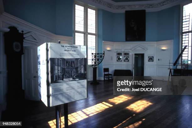 Salle d'exposition de l'observatoire royal de Greenwich, à Londres, en juin 1982, Royaume-Uni.