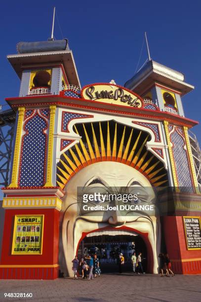 Entrée du Luna Park de Melbourne, en 2000, Australie.