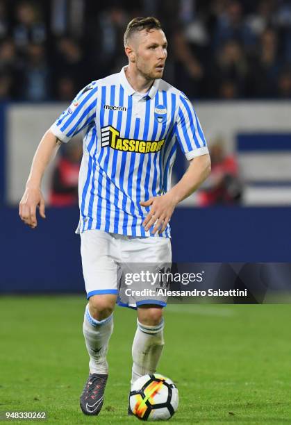 Jasmin Kurtic of Spal in action during the serie A match between Spal and AC Chievo Verona at Stadio Paolo Mazza on April 18, 2018 in Ferrara, Italy.