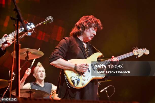 David Keith and Ritchie Blackmore of the British band Ritchie Blackmore's Rainbow perform live on stage during a concert at the Velodrom on April 18,...