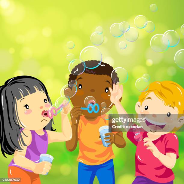 illustrations, cliparts, dessins animés et icônes de enfants en soufflant des bulles - bulles de savon