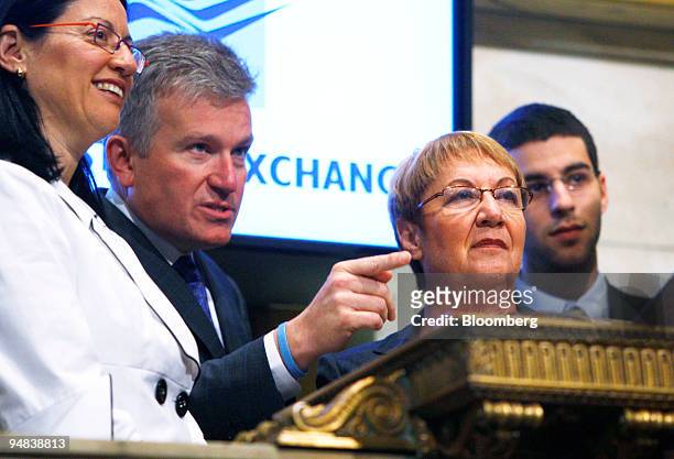 Ester Levanon, chief executive officer of the Tel Aviv Stock Exchange, center, talks with Duncan Niederauer, chief executive officer and director of...