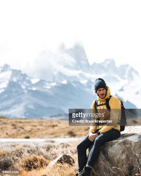 man hiking at el chalten - argentina - santa cruz province argentina stock pictures, royalty-free photos & images