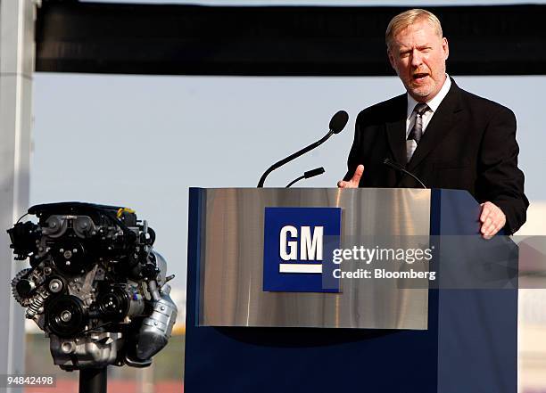 Tom Stephens, executive vice president for General Motors Corp.'s Global Powertrain division, speaks to reporters during a news conference in Flint,...