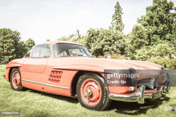 梅賽德斯-賓士300sl 鷗經典轎車 - mercedes benz 300sl 個照片及圖片檔