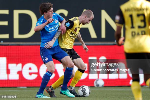 Sam Lammers of PSV, Simon Gustafson of Roda JC during the Dutch Eredivisie match between Roda JC v PSV at the Parkstad Limburg Stadium on April 18,...