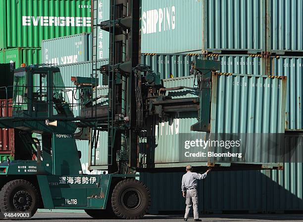 Japanese Container Line 228 China Shipping Container Lines Co Stock Photos, High-Res Pictures ...