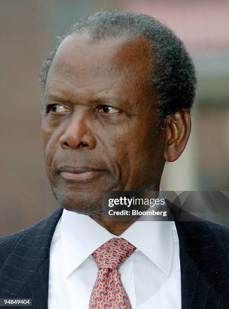 Former Disney director Sidney Poitier enters the Delaware Court of Chancery at the Disney vs. Ovitz trial in Georgetown, Del., Tuesday, December 7,...