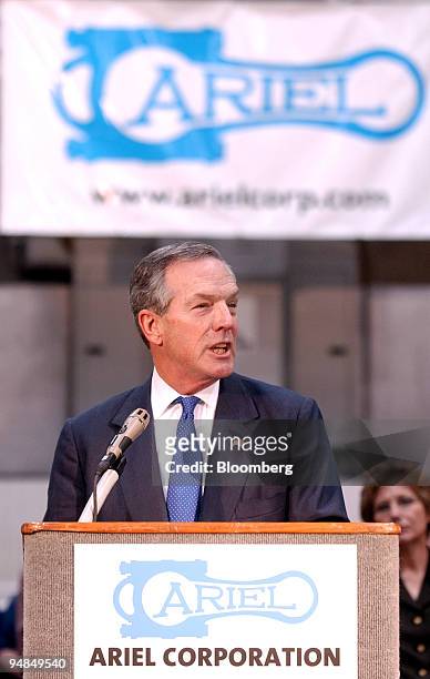 United States Department of Commerce Secretary Donald L. Evans,announces to employees of Ariel Corporation the Bush Administration's intent to...