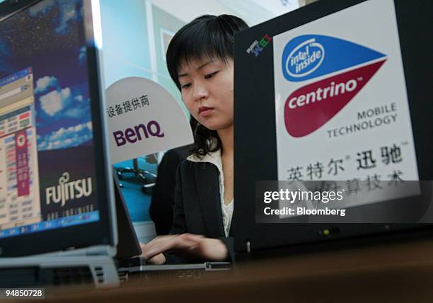 Pc Centric Intel 131 Intel Centrino Photos & High Res Pictures - Getty Images