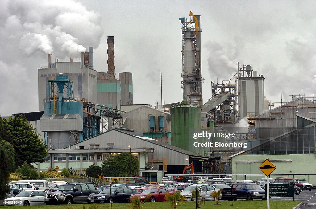 Pulp Nz The Carter Holt Harvey Kinleith Pulp Mill in Tokoroa, New Zealand is ...