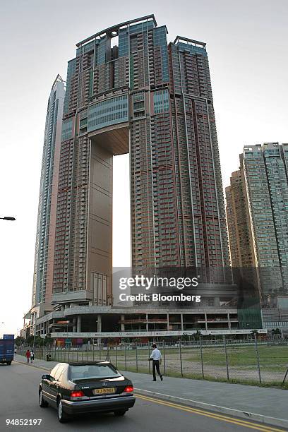 Sun Hung Kai Properties Ltd.'s 'The Arch' luxury residential tower is pictured in Hong Kong July 11, 2005. The project set a record in April of...