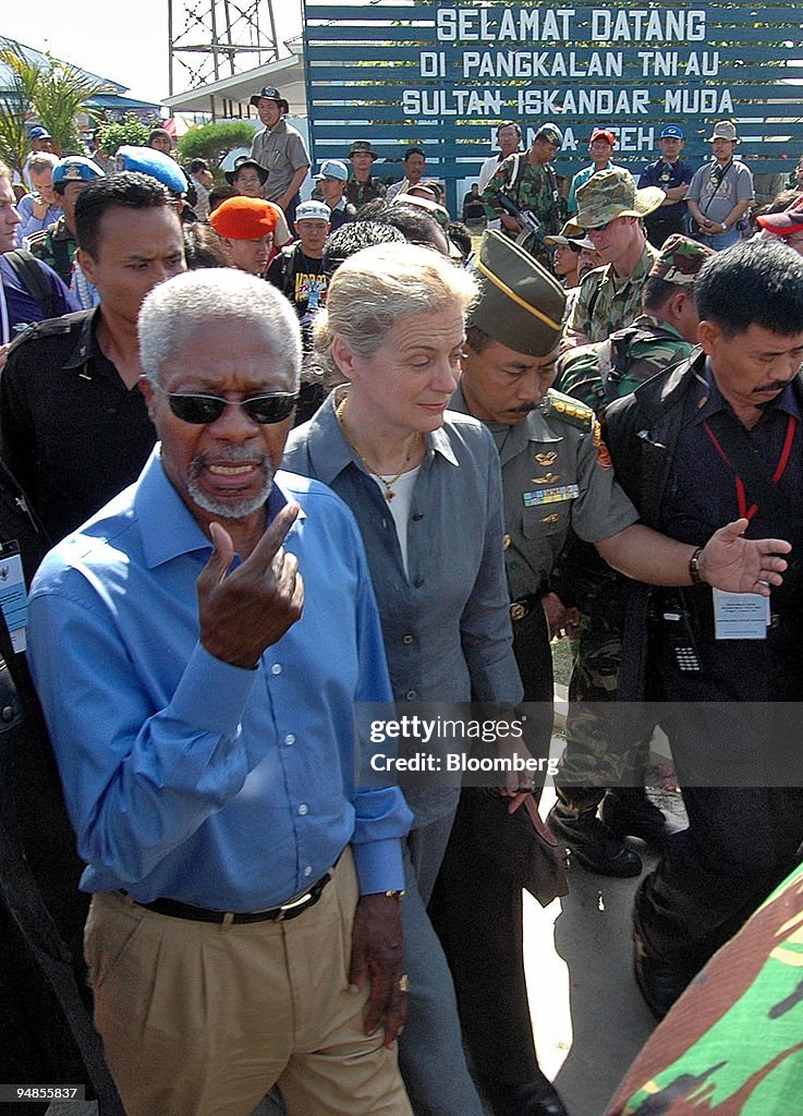 U.N. Secretary General Kofi Annan, left, and his wife Nane,