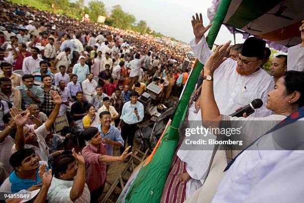 Mamata Banerjee, head of the Trinamool Congress party, leads a protest in front of the unfinished Tata Nano plant in Singur, India, on Tuesday, Aug....