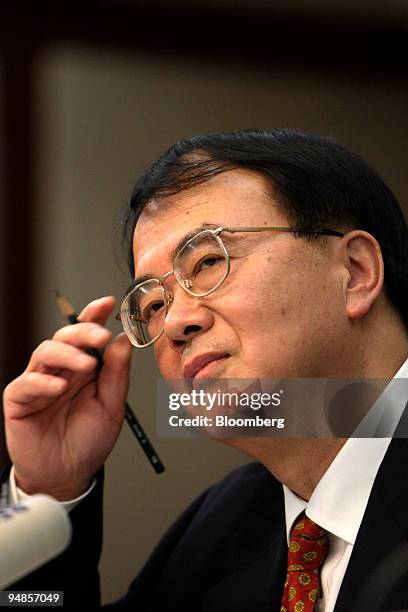 Jin Shaohong, member of the Drug Evaluation Committee at the Chinese State Food and Drug Association and professor and executive director of the...