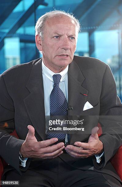 Jean-Pierre Garnier, chief executive of GlaxoSmithKline Plc speaks during an interview in London, Wednesday, November 30, 2004. Europe's biggest...
