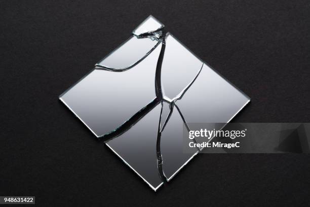 broken square mirror - broken glass pieces stock pictures, royalty-free photos & images