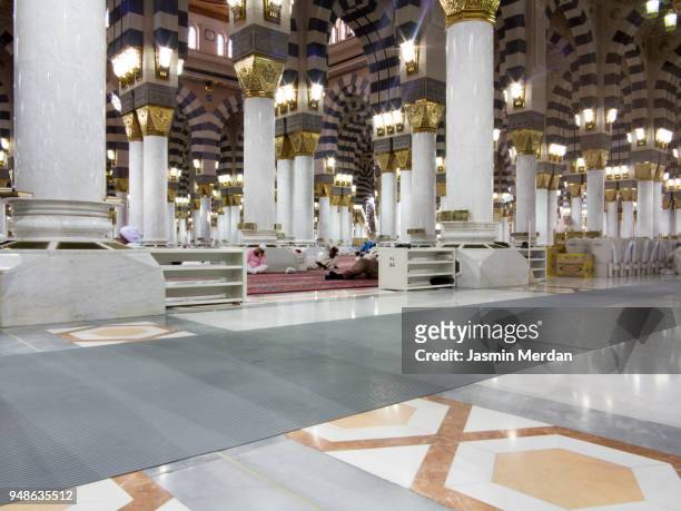 pilgrims in medina during hajj - hajj 2014 stock pictures, royalty-free photos & images