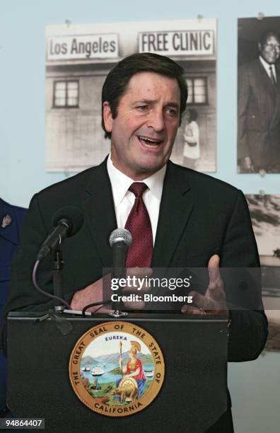 California Insurance Commissioner John Garamendi speaks during a press conference at the Los Angeles Free Clinic on Tuesday, November 9, 2004 in Los...