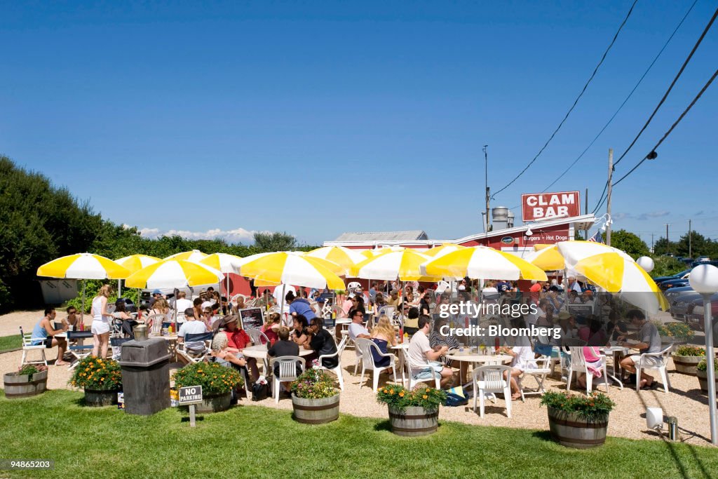 Patrons dine at Clam Bar on the Napeague Stretch in Amaganse
