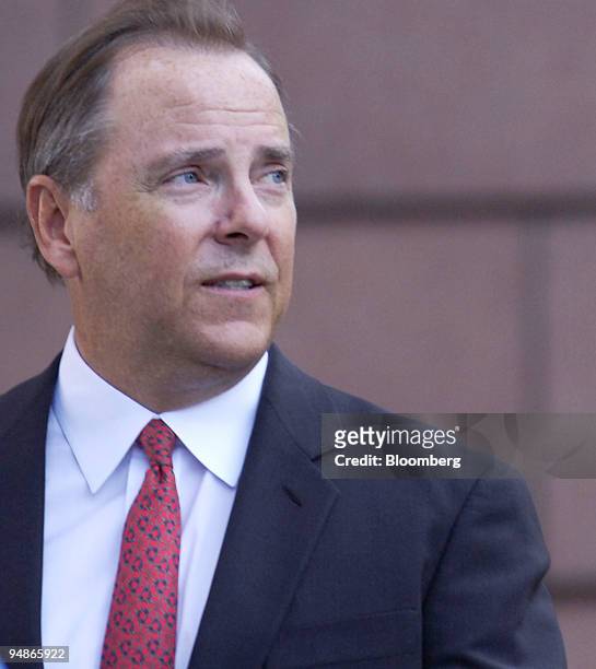 Jeff Skilling, former Enron Corp. President and chief executive officer, arrives at the Federal Courthouse in Houston, Texas on Thursday, February 2,...