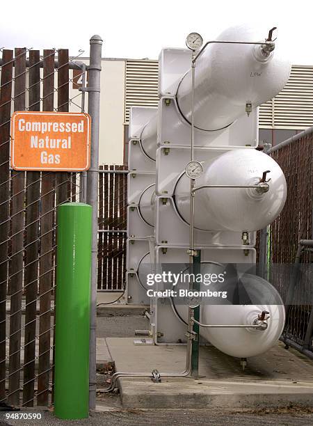 Compressed Natural Gas Injection Compressed Natural Gas Photos and Premium High Res Pictures - Getty Images