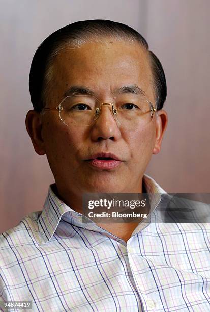 Bank of Japan Deputy Governor Toshiro Muto speaks to Bloomberg News reporters during an interview at the Bank of Japan in Tokyo Thursday, September...