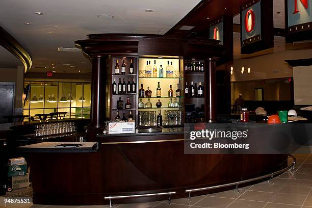 Bar Shaped Photos and Premium High Res Pictures - Getty Images