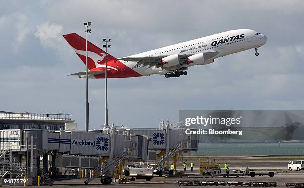 Qantas Airways Ltd. Airbus A380 jet, approaches for landing at the new pier at Auckland International Airport in Auckland, New Zealand on Friday,...