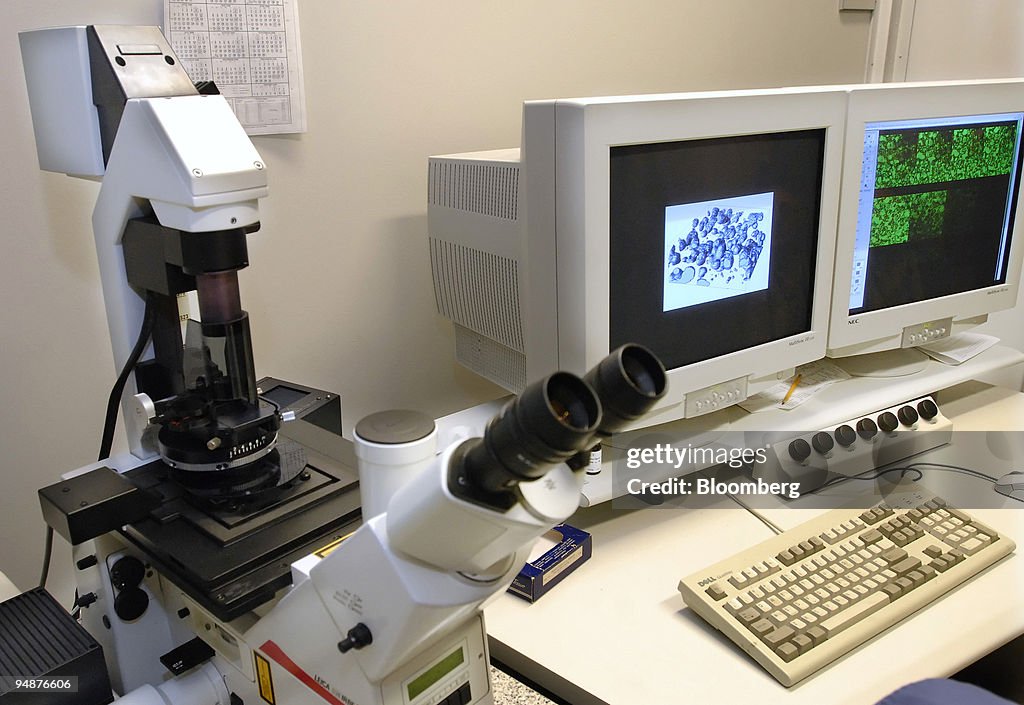 A microscope that delivers high resolution 3-D confocal imag