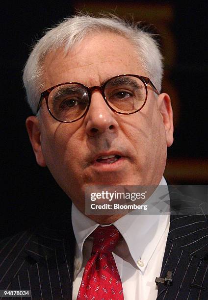 David M. Rubenstein, managing director of The Carlyle Group speaks at a private equity conference at the Bloomberg offices in London, Tuesday...