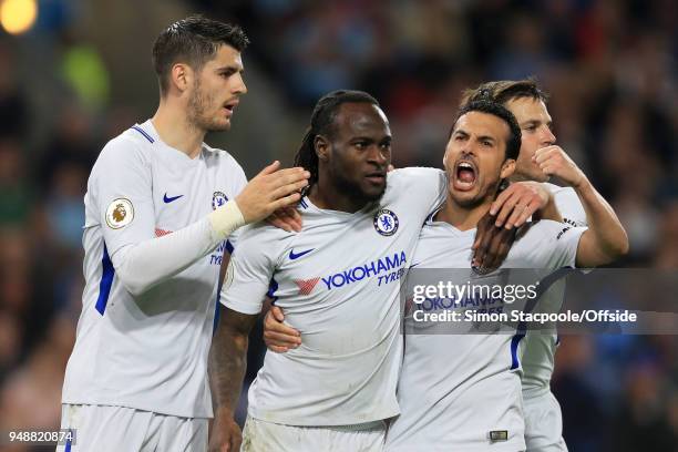 Victor Moses of Chelsea celebrates with teammates Alvaro Morata , Cesar Azpilicueta and Pedro after scoring their 2nd goal during the Premier League...