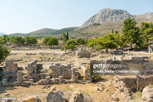 ancient corinth, greece - templo de apolo corinto imagens e fotografias de stock