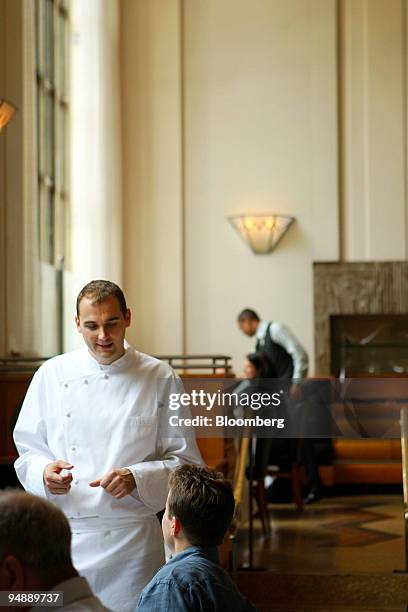 Head chef Daniel Humm speaks with patrons during lunch service at Eleven Madison Park, a restaurant located at 11 Madison Avenue in New York, U.S.,...