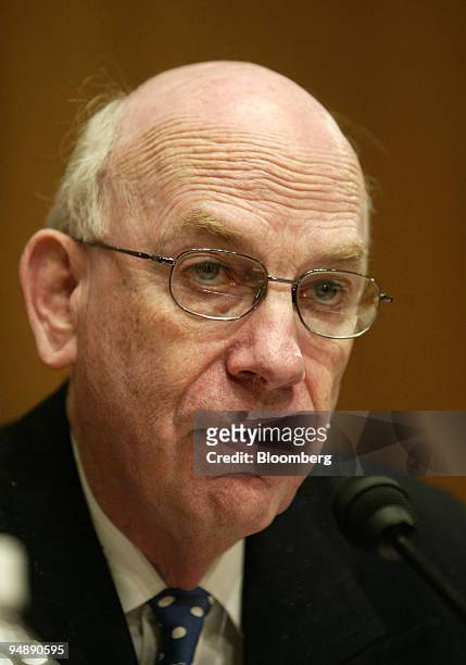 Senator Robert Bennet chairs a hearing of the Joint Economic Committeee on Capitol Hill in Washington, DC on February 10, 2004 where Gregory Mankiw,...