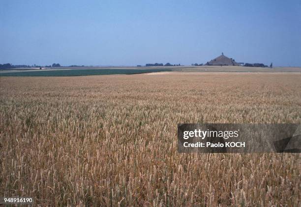 Champ de bataille en direction de l'attaque de l'armée Française , en 1976, à Waterloo, Belgique.
