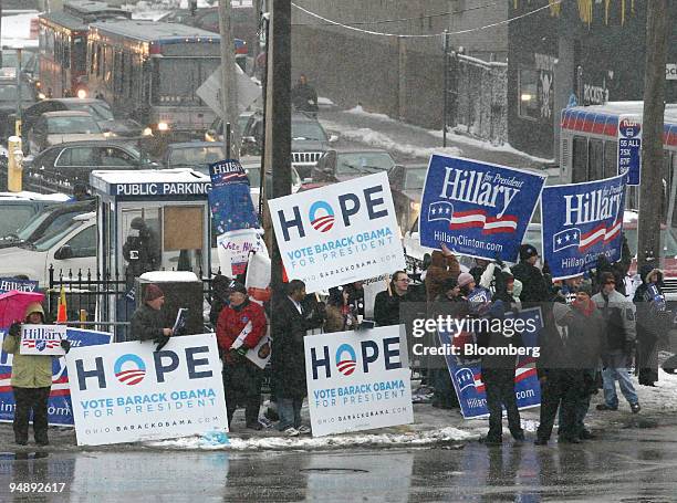 Supporters of Barack Obama, senator from Illinois, and Hillary Clinton, U.S. Senator from New York, both 2008 Democratic presidential candidates,...