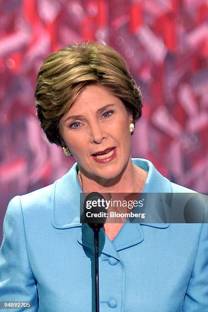 First Lady Barbara Bush speaks at Madison Square Garden, the site of the Republican National Convention in New York, Tuesday, August 31, 2004.