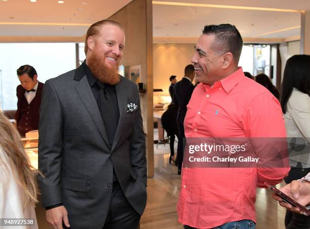 Baseball player Justin Turner poses with fans at the Justin Turner Beverly Hills Event at David Yurman on April 19, 2018 in Beverly Hills, California.