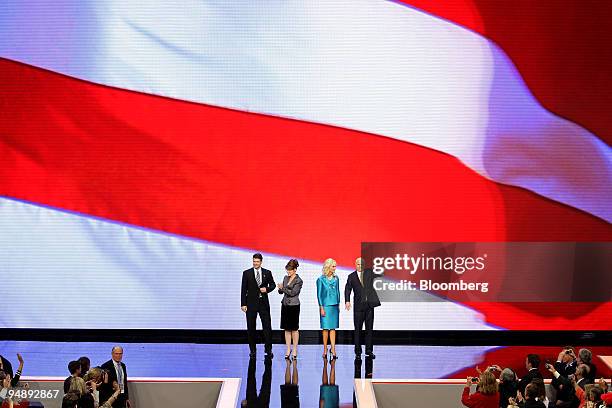 Senator John McCain of Arizona, Republican presidential candidate, right, his wife Cindy, second from the right, Sarah Palin, governor of Alaska and...