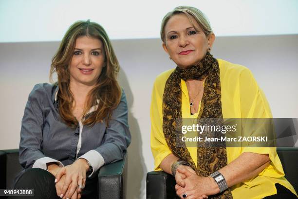 Dalila Ghariani, conférencière tunisienne, experte en développement humain et fondatrice de l'Ecole de la Vie, accompagnée de sa fille Nedra Ghariani...