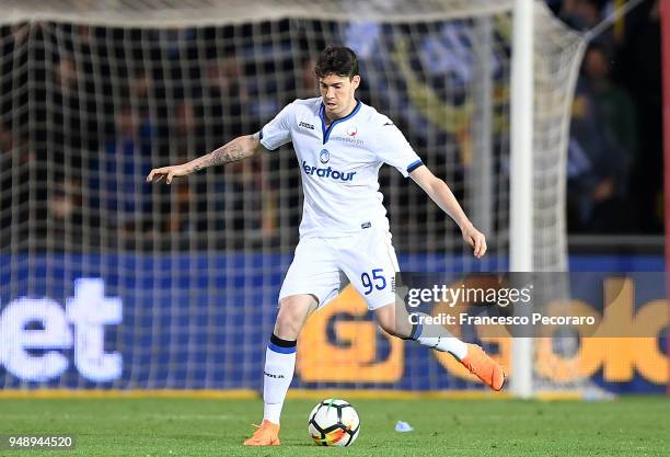 Alessandro Bastoni of Atalanta BC in action during the serie A match between Benevento Calcio and Atalanta BC at Stadio Ciro Vigorito on April 18,...